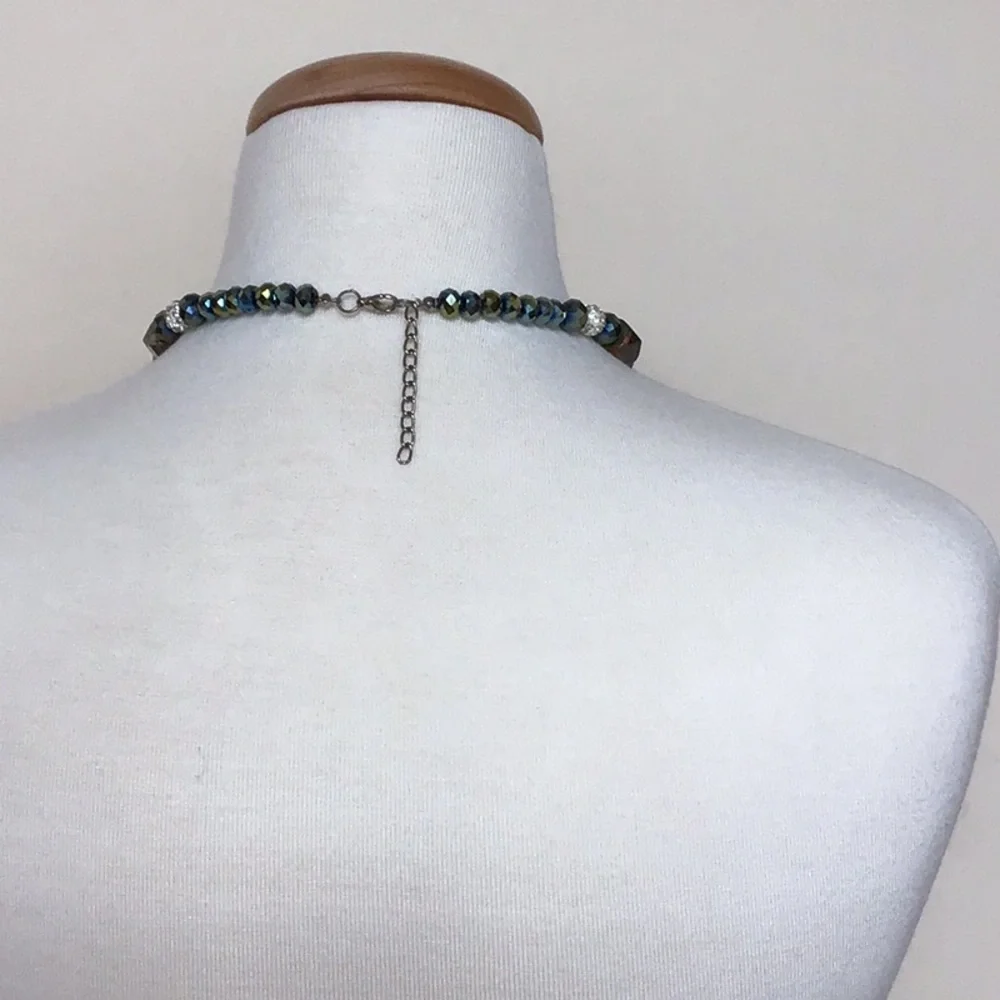 NECKLACE - Picture 4 of 8